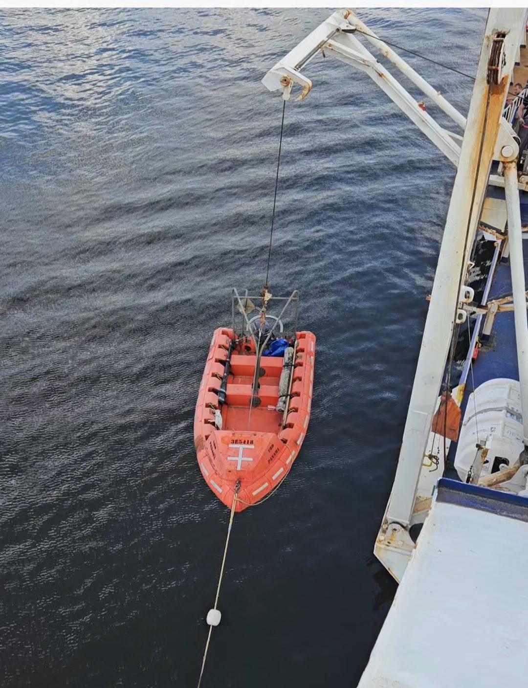 Test rescue boat